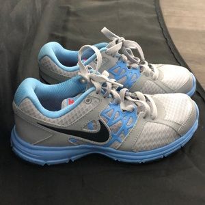 Nike Women’s Running Shoes Size 6